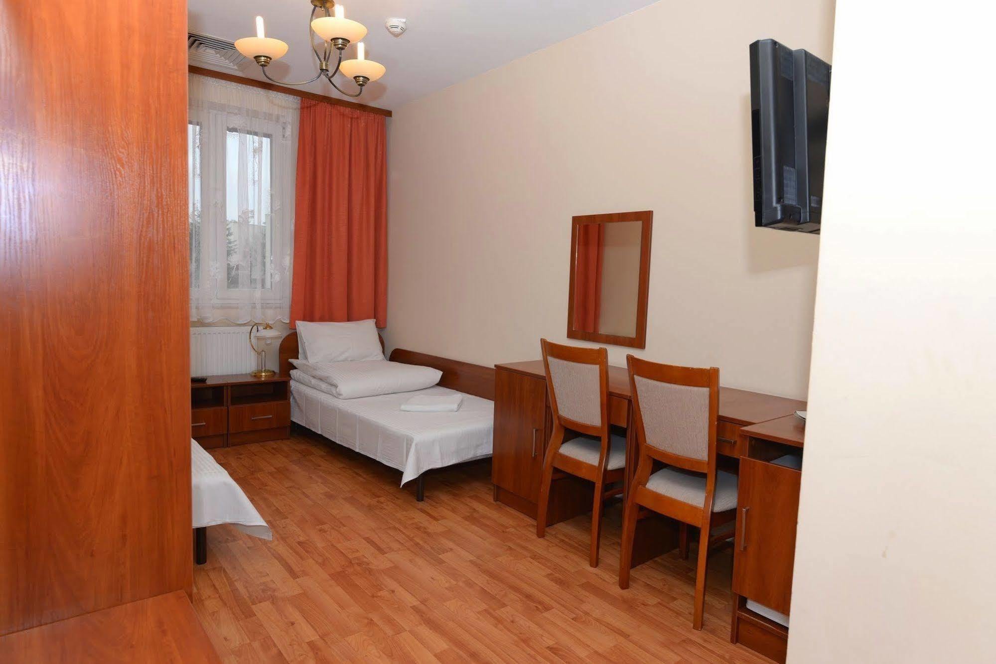 Osrodek Scsk Optima Aparthotel Krakow Exterior photo